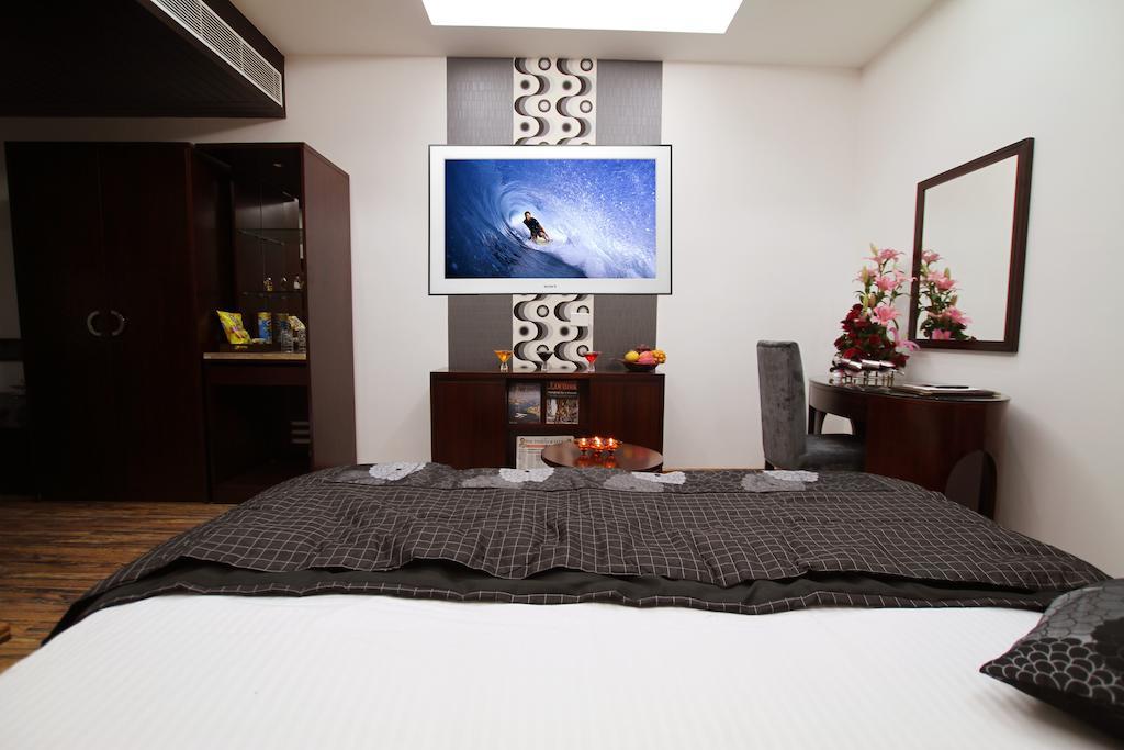 Hotel Prem Plaza Karnāl Εξωτερικό φωτογραφία