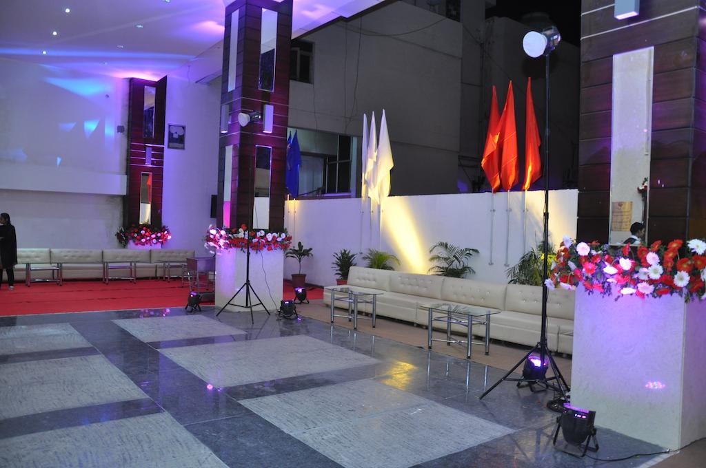 Hotel Prem Plaza Karnāl Εξωτερικό φωτογραφία