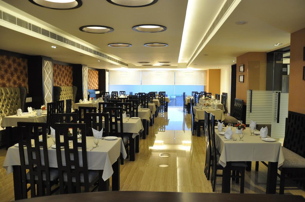 Hotel Prem Plaza Karnāl Εξωτερικό φωτογραφία