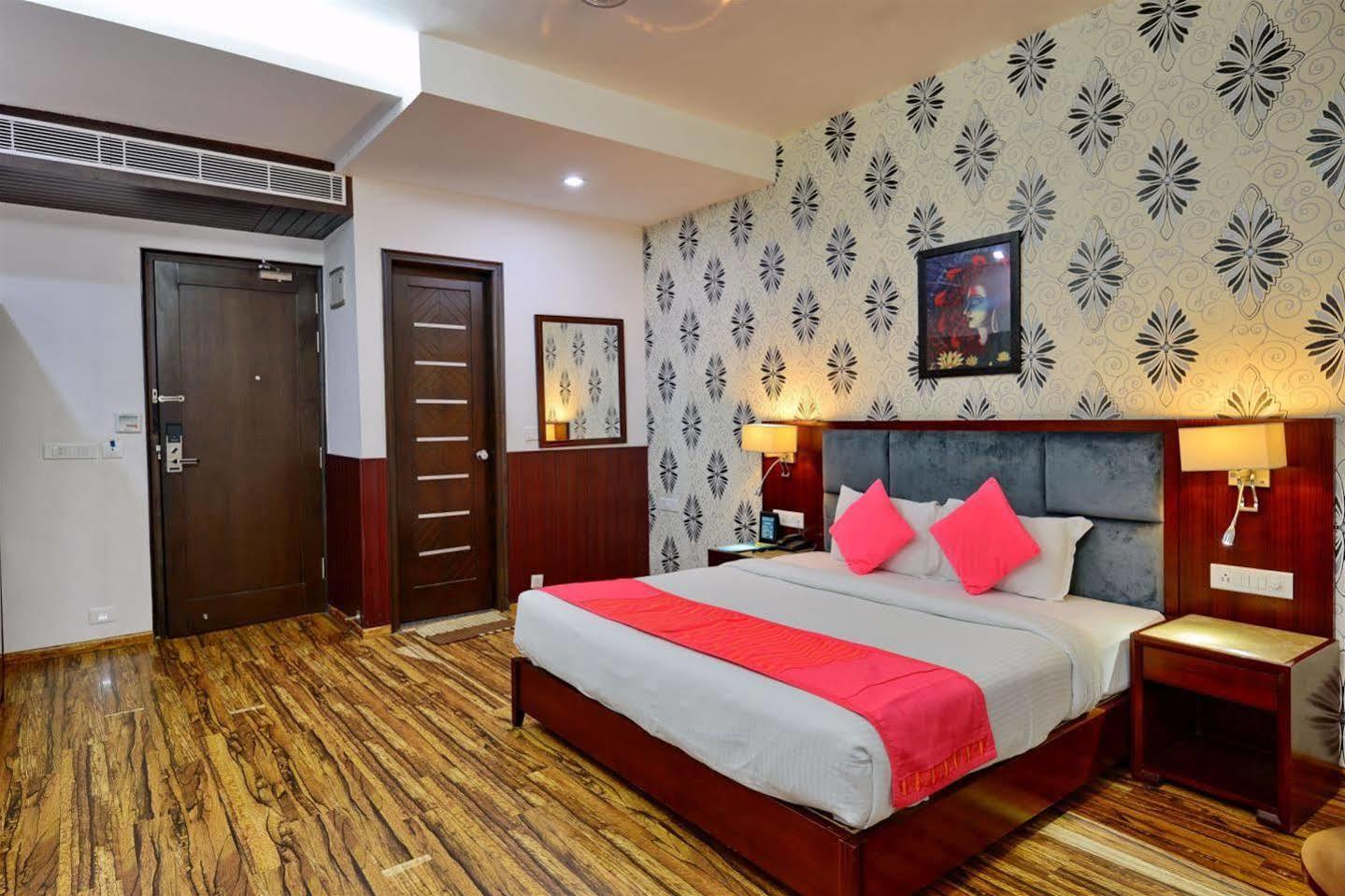 Hotel Prem Plaza Karnāl Εξωτερικό φωτογραφία